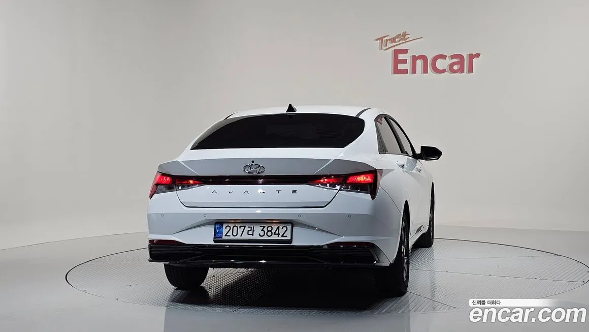 Hyundai AVANTE — фото 4
