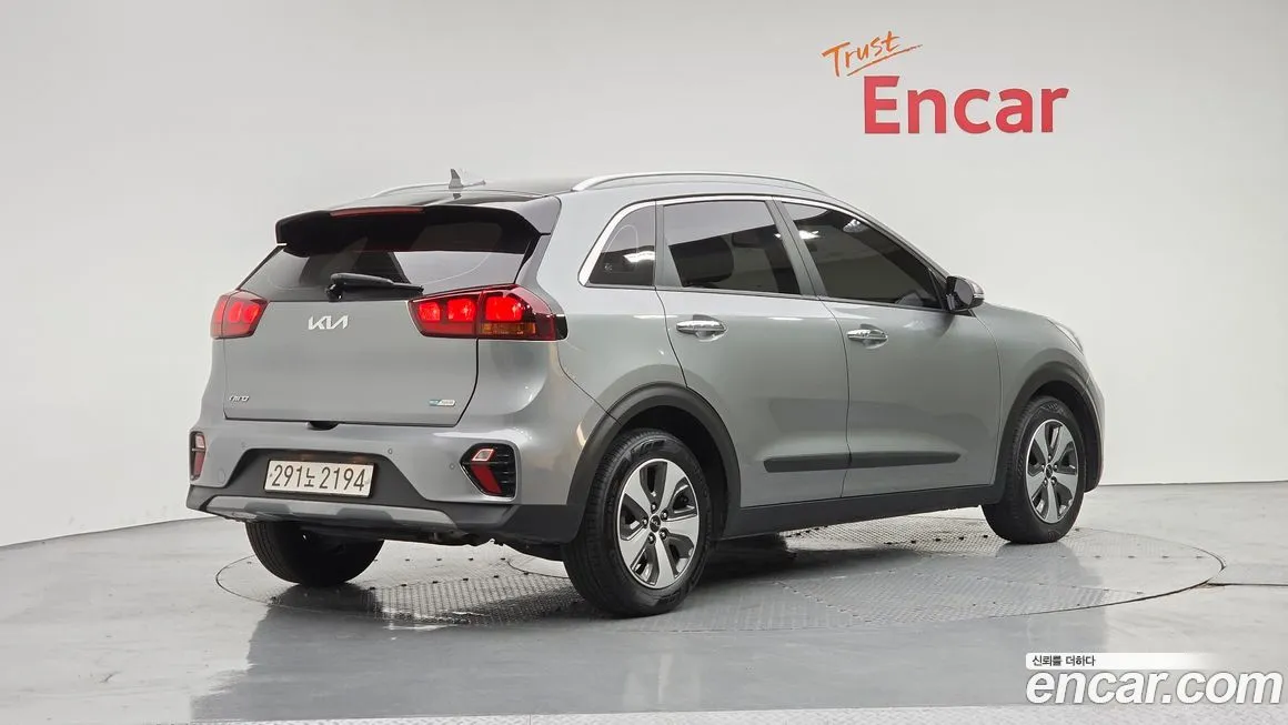 Kia Niro — фото 2