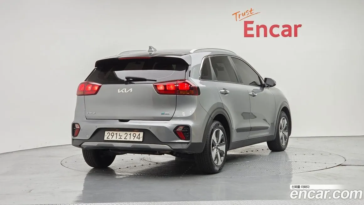 Kia Niro — фото 4