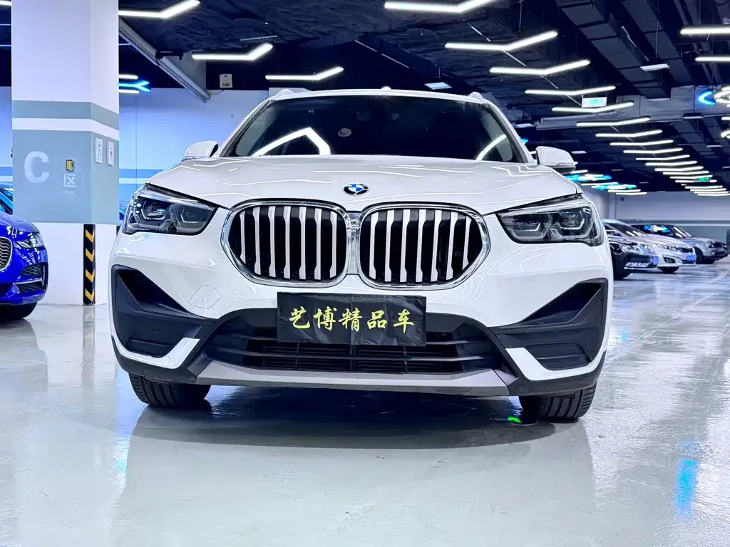 BMW X1 — фото 2