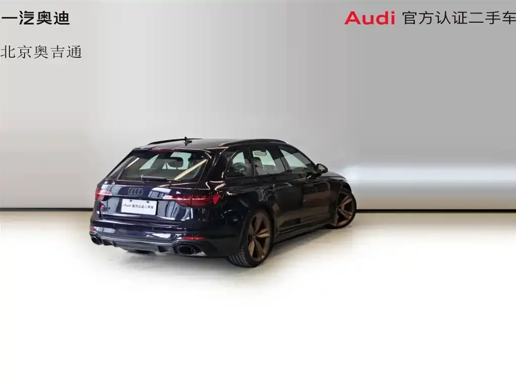 Audi RS 4 — фото 2
