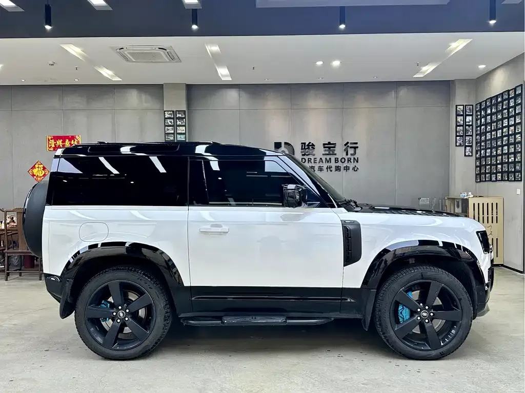 Land Rover Defender — фото 7