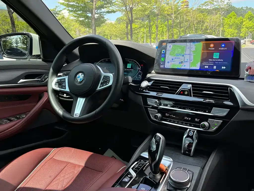 BMW 5 Series New Energy — фото 7
