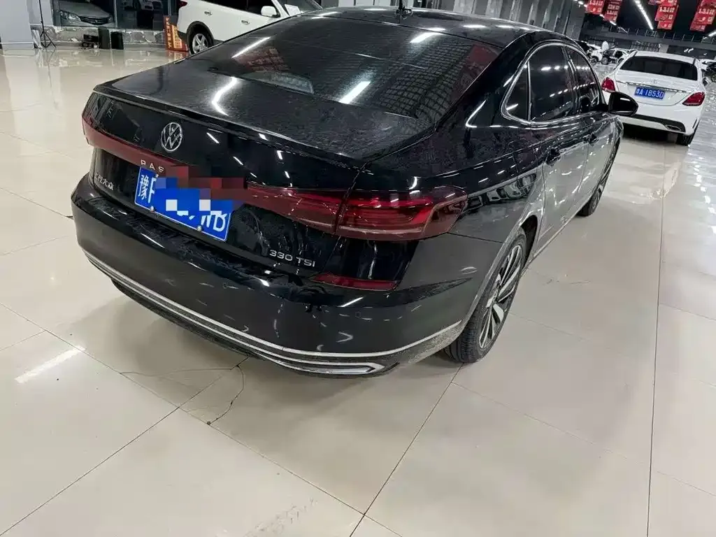 Volkswagen Passat — фото 3