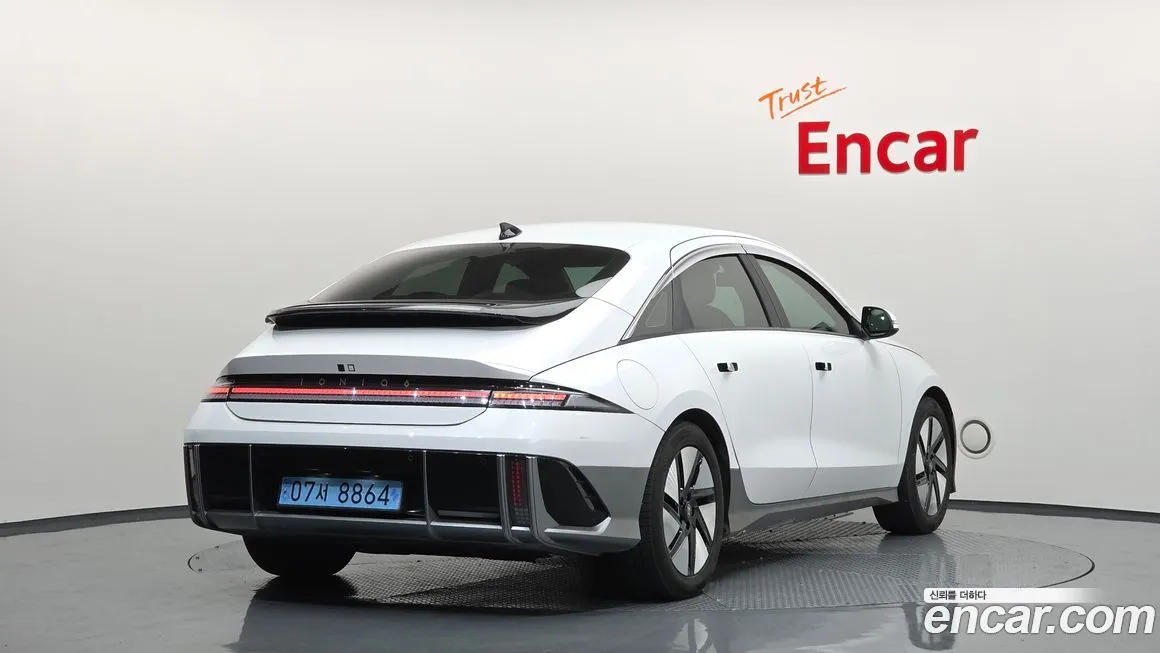 Hyundai Ioniq6 — фото 2