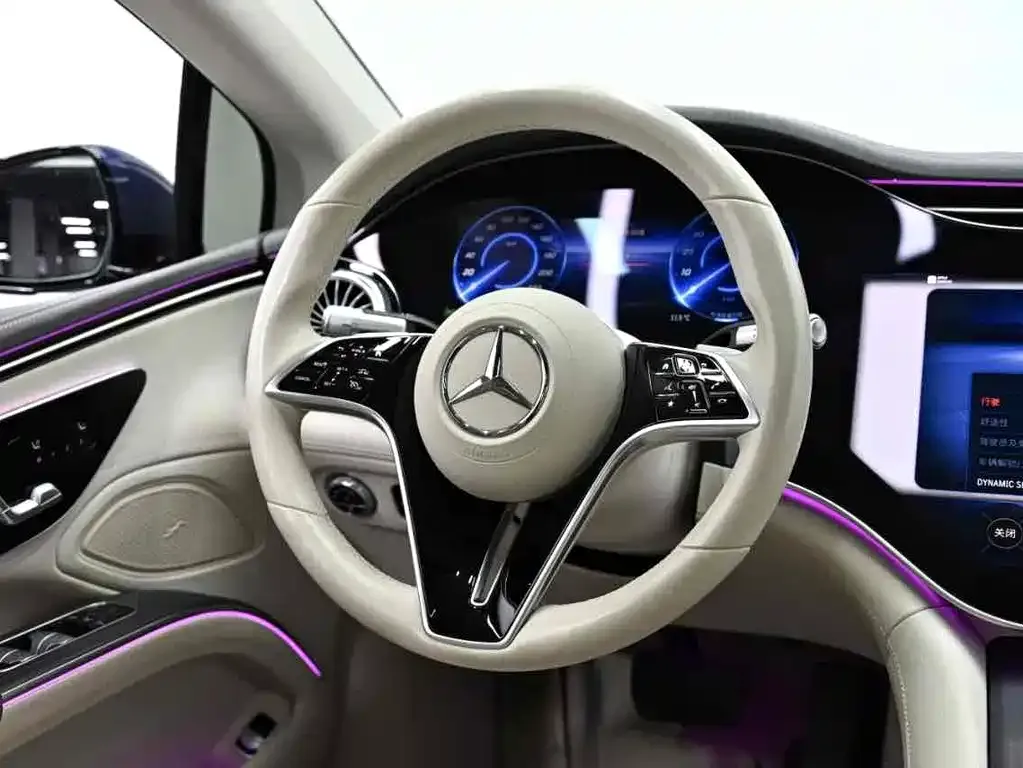 Mercedes-Benz EQS — фото 6