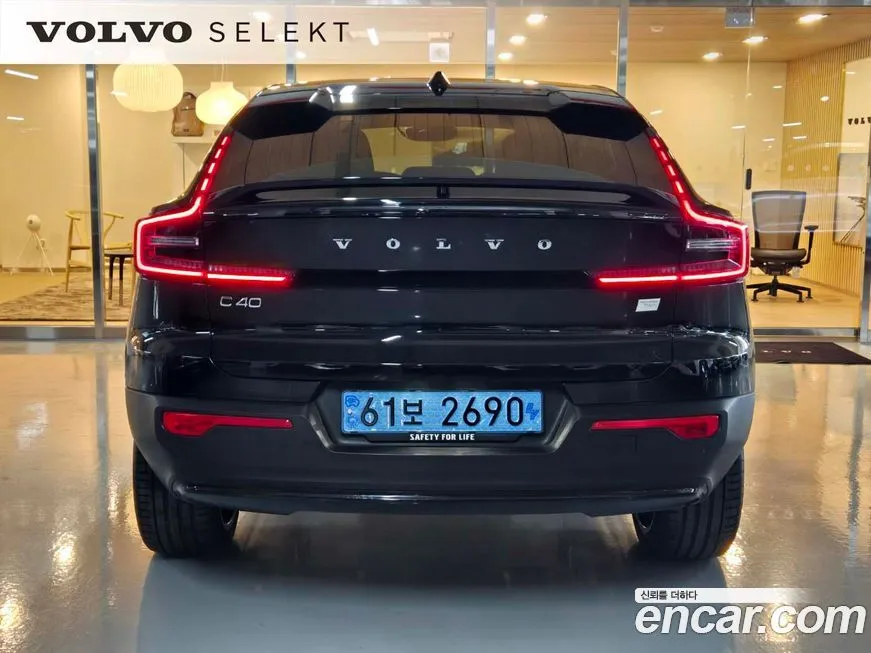 Volvo C40 — фото 4