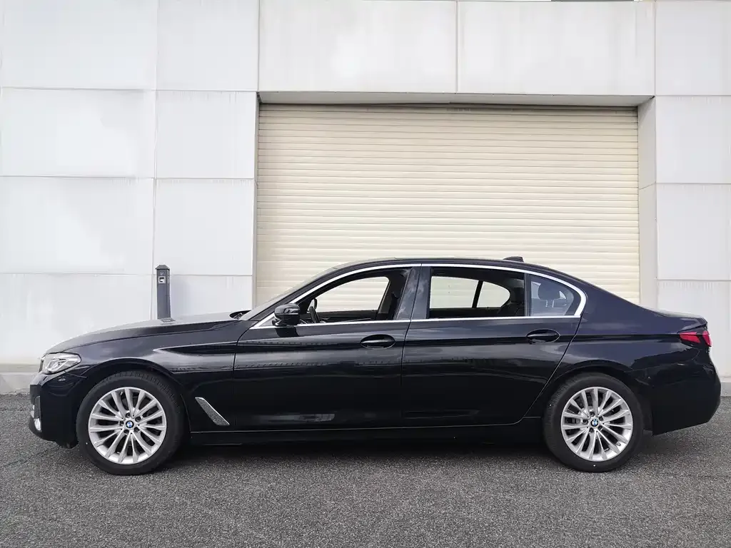 BMW 5 Series — фото 3