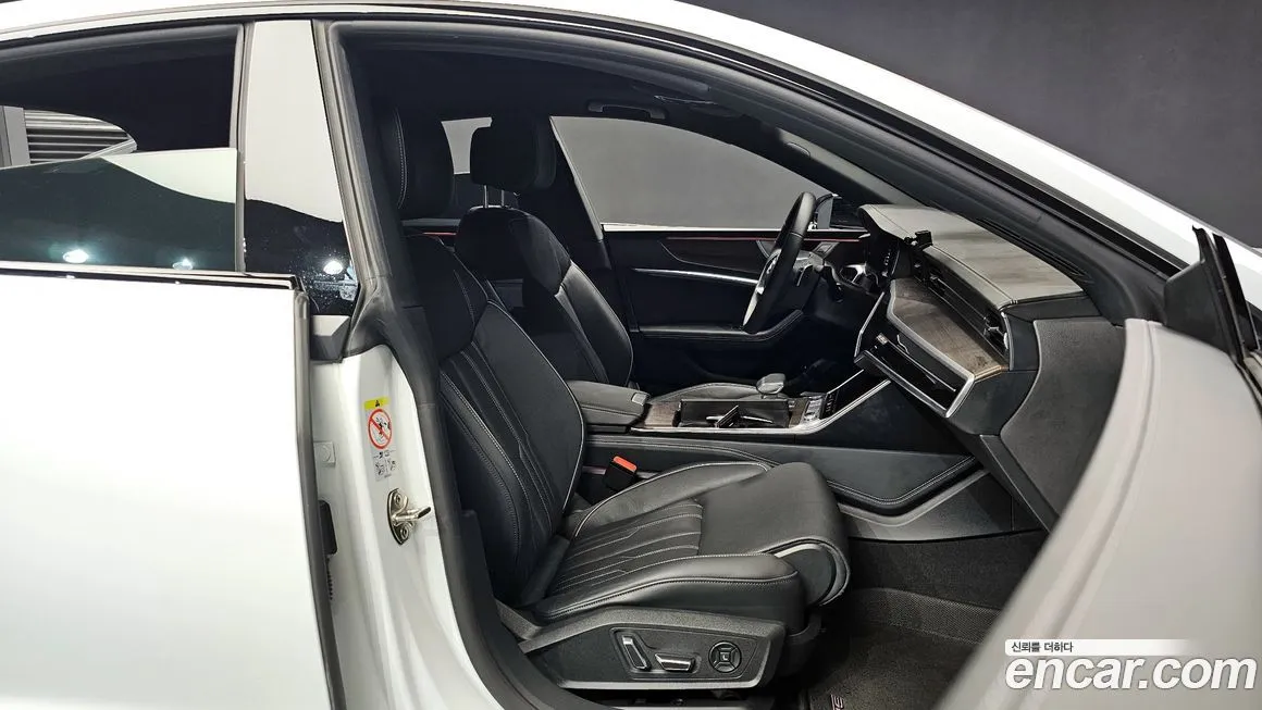 Audi A7 — фото 10