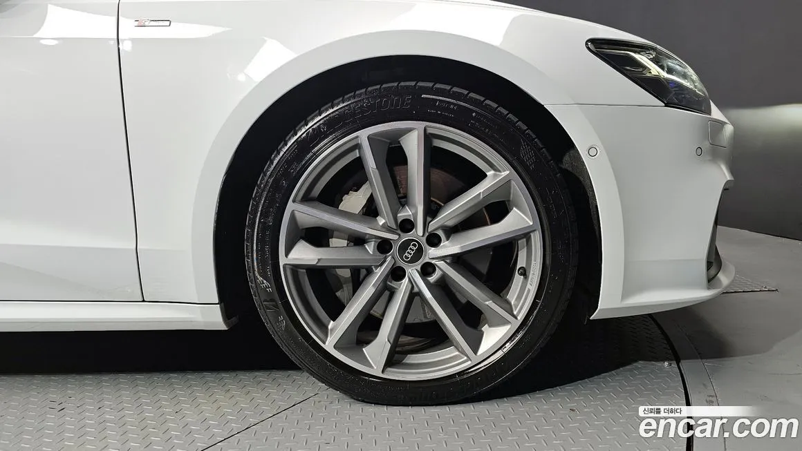 Audi A7 — фото 5