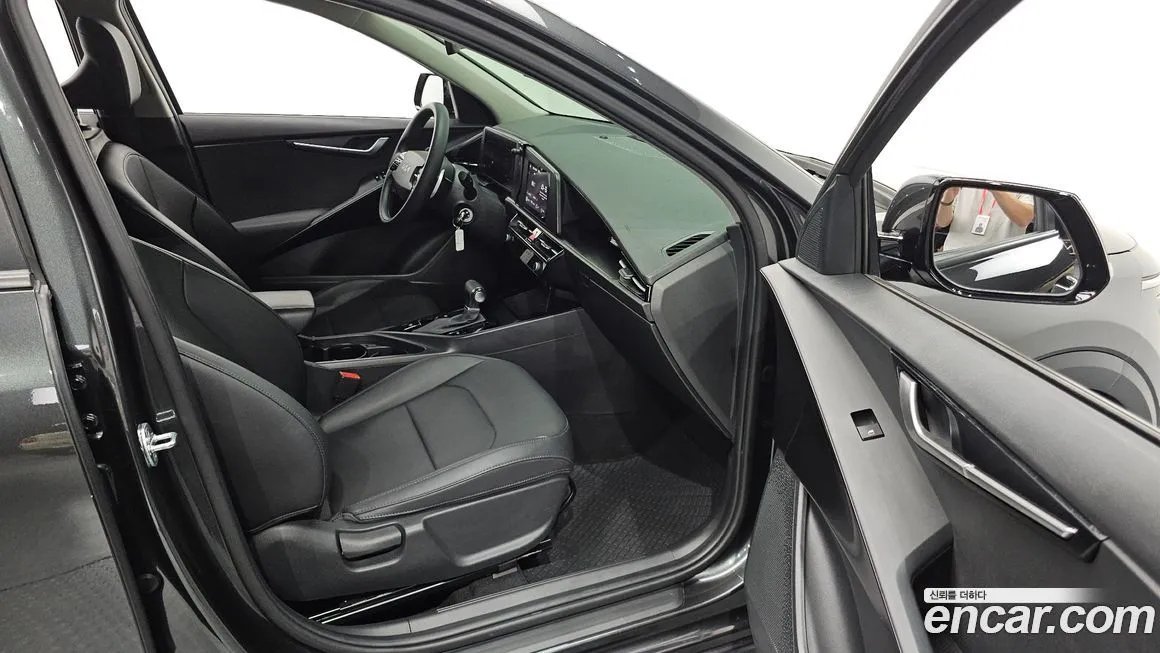 Kia Niro — фото 10