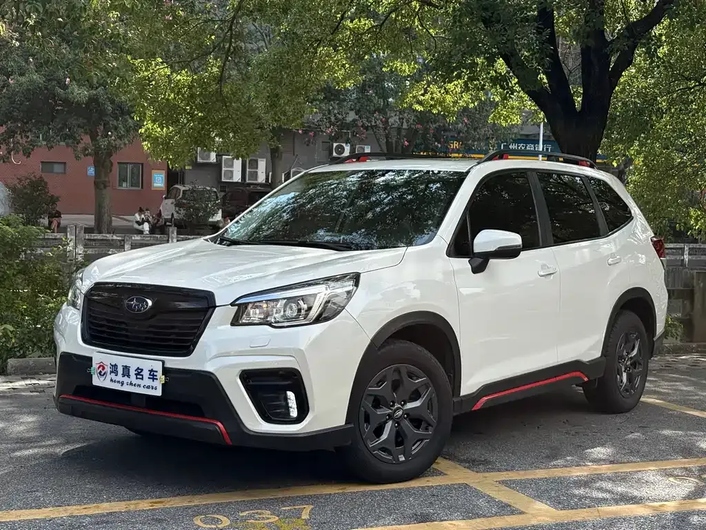 Subaru Forester — фото 1