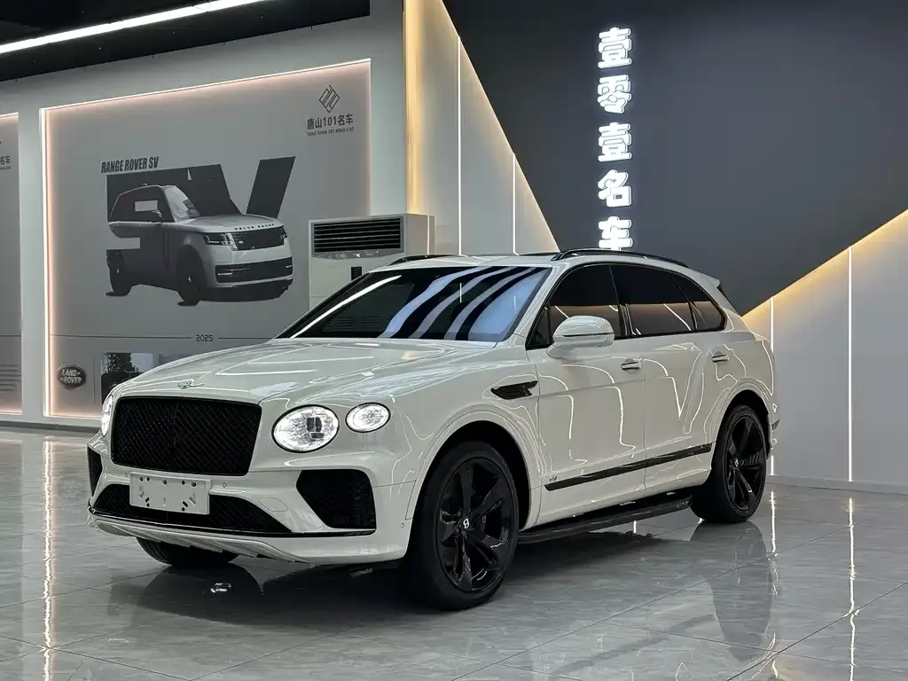 Bentley Bentayga — фото 1