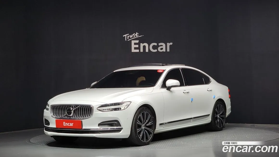 Volvo S90 — фото 1