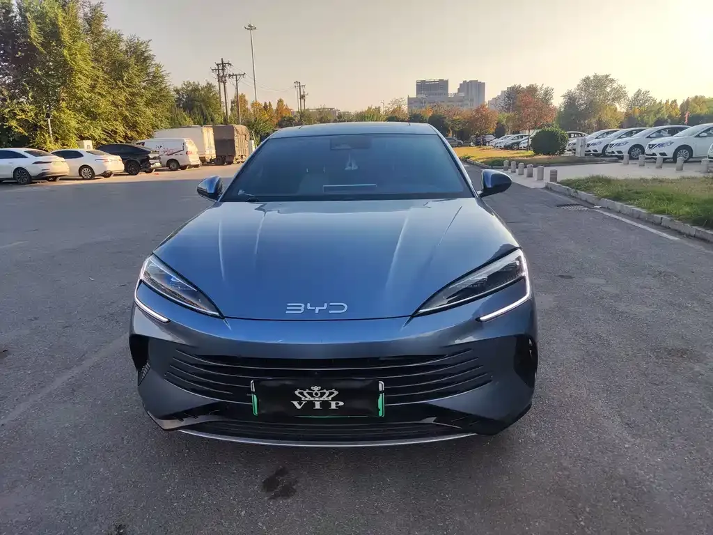 BYD Seal — фото 2