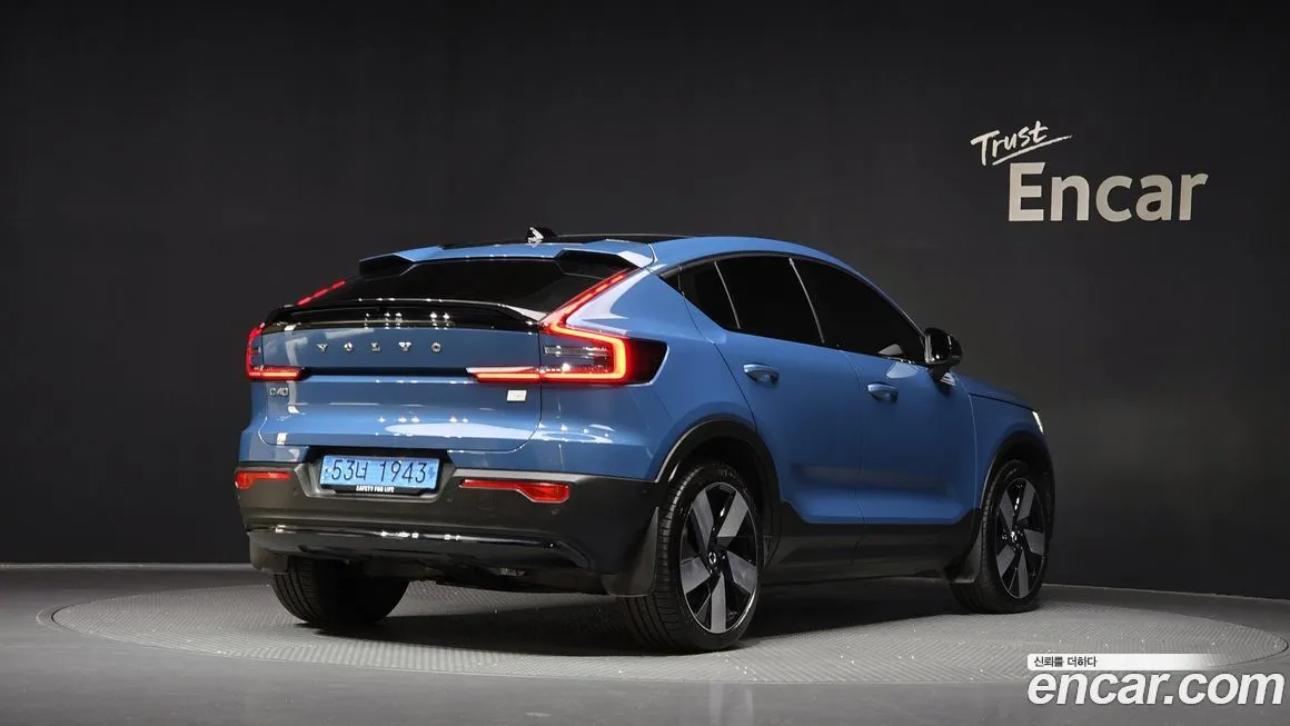 Volvo C40 — фото 2