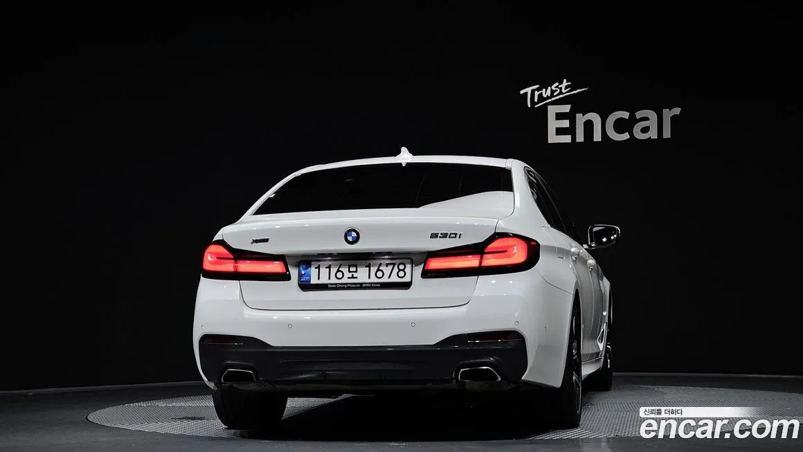 BMW 5-Series — фото 4