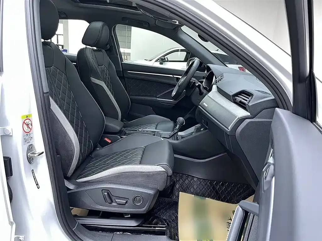 Audi Q3 Sportback — фото 2