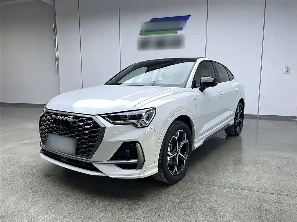 Audi Q3 Sportback — фото 3