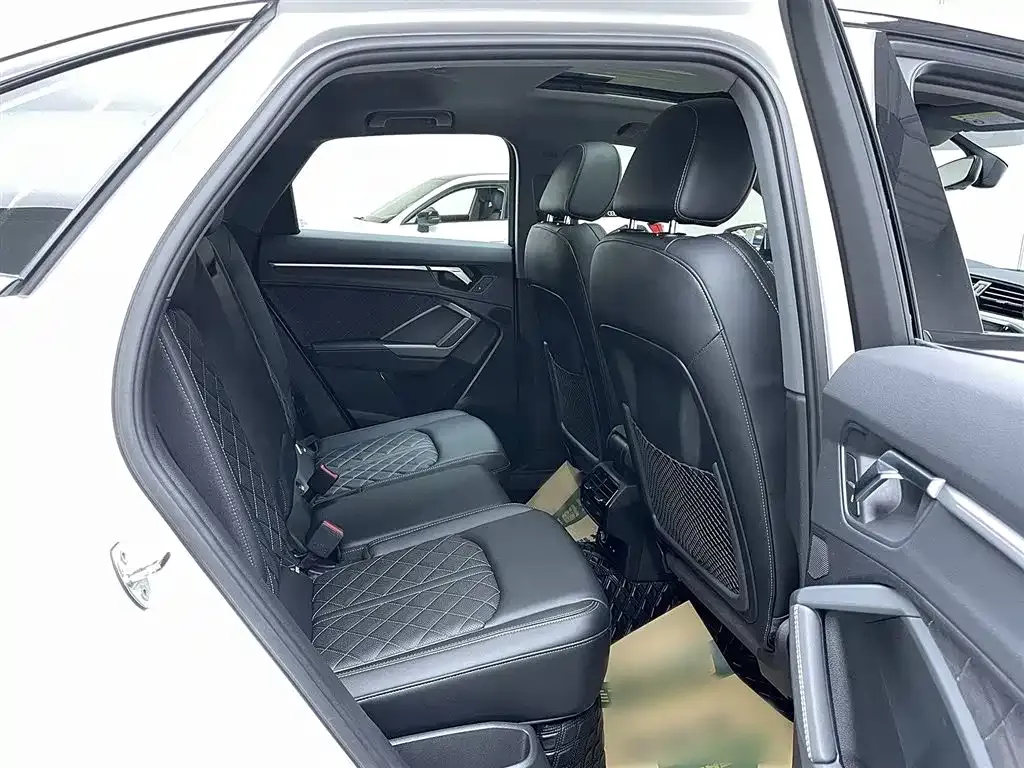 Audi Q3 Sportback — фото 4
