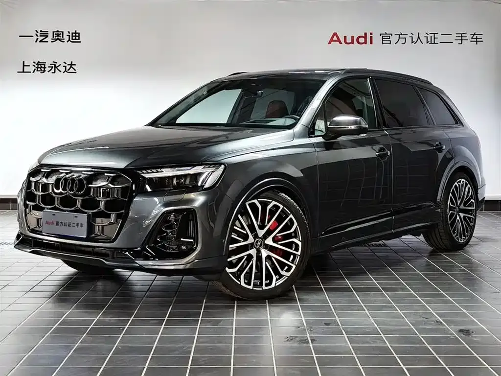 Audi SQ7 — фото 1