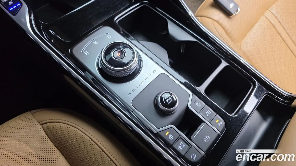 Kia Sorento — фото 9
