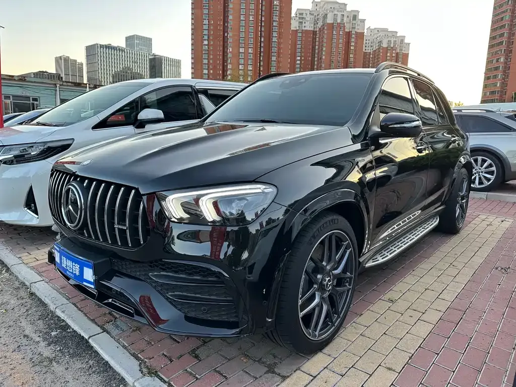Mercedes-Benz GLE AMG — фото 1
