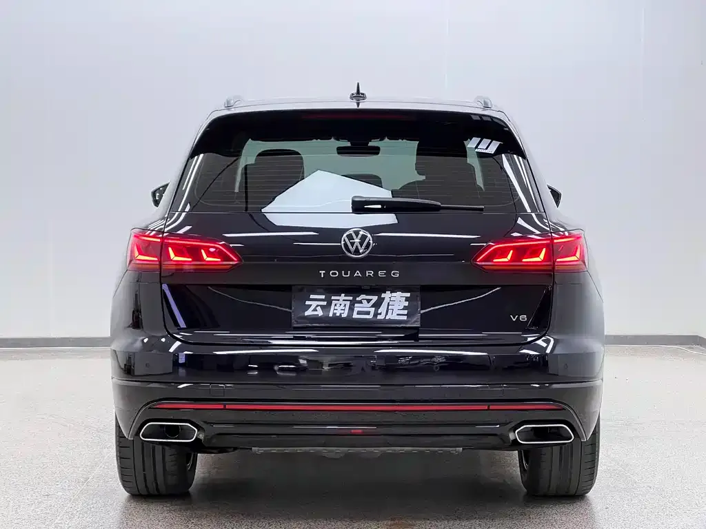 Volkswagen Touareg — фото 5