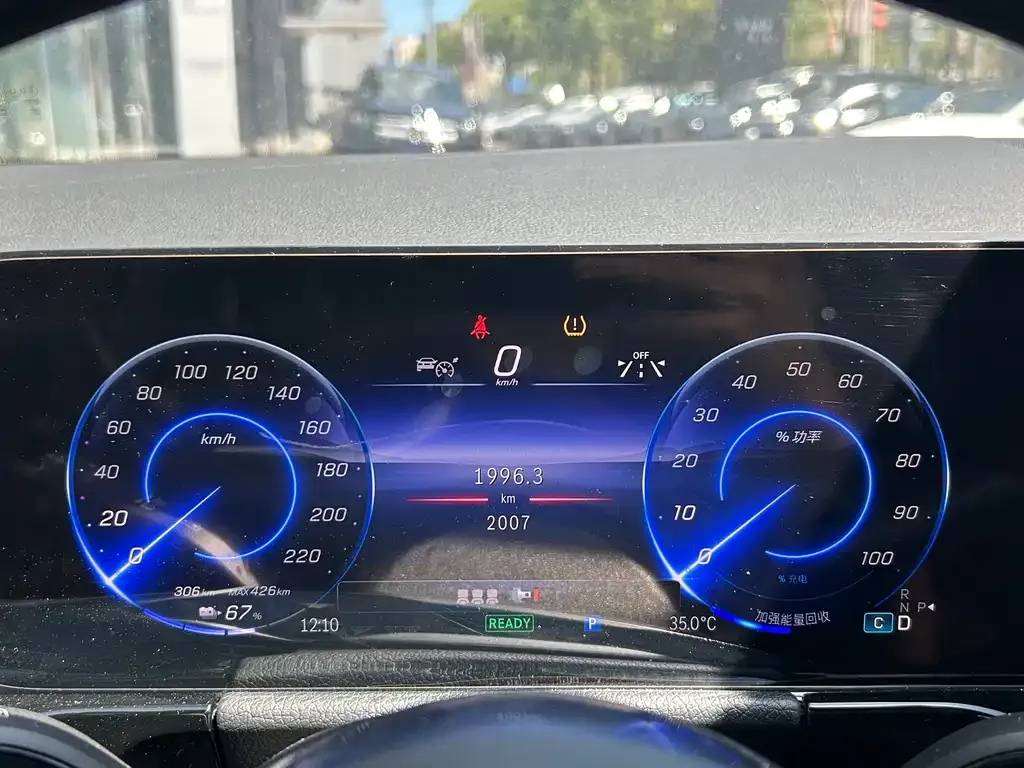 Mercedes-Benz EQA — фото 10