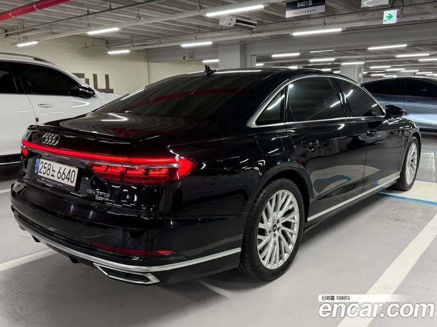 Audi A8 — фото 4