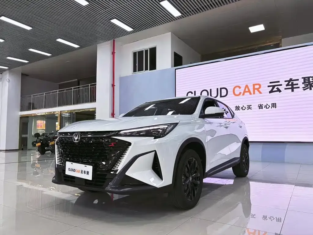 Changan X5 PLUS — фото 1