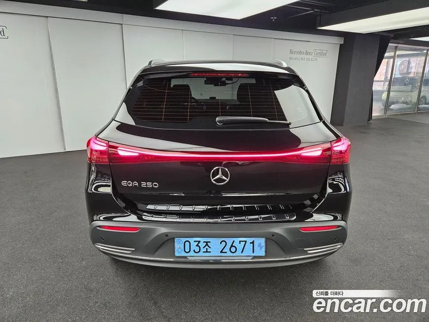 Mercedes-Benz EQA — фото 4
