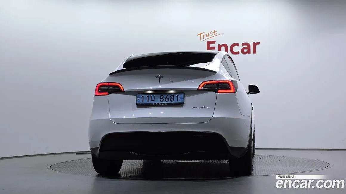Tesla Model Y — фото 4