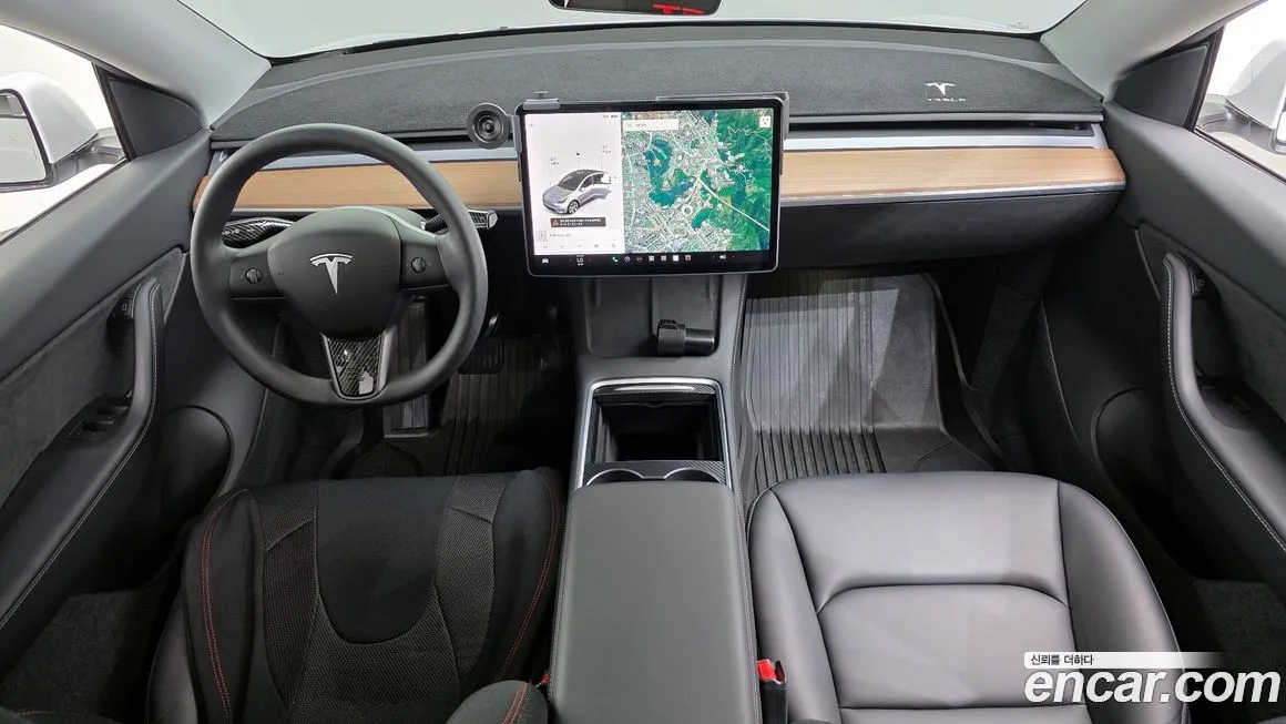 Tesla Model Y — фото 7