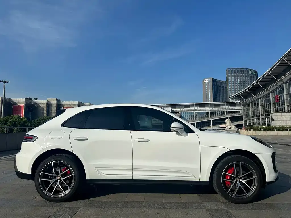 Porsche Macan — фото 5
