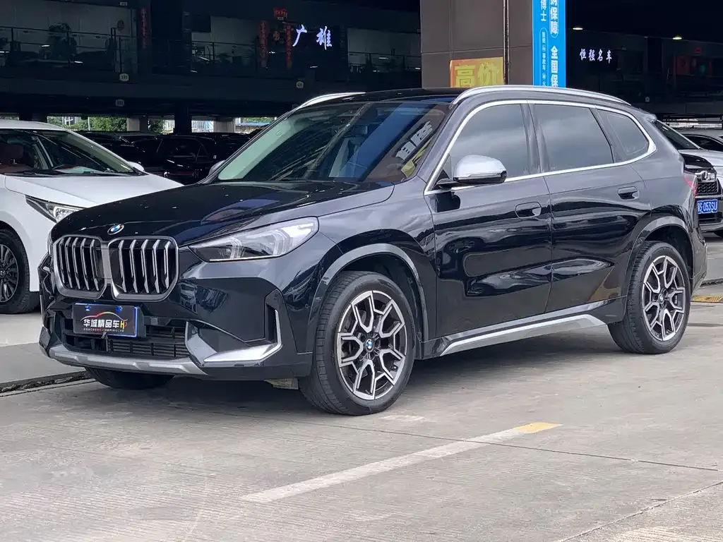 BMW X1 — фото 1