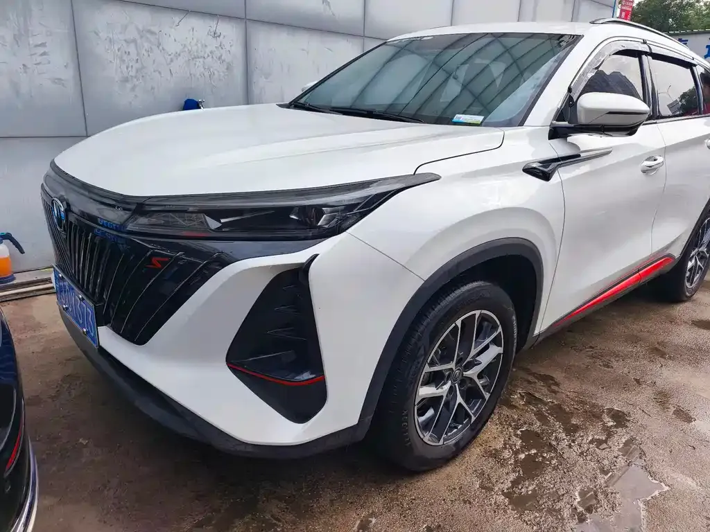 Changan CS75PLUS — фото 1