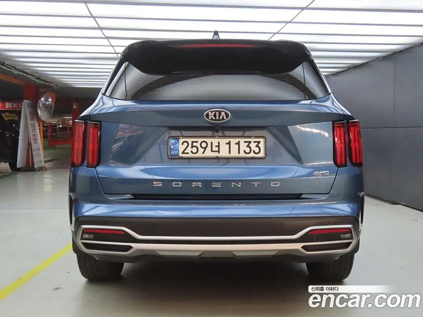 Kia Sorento — фото 3