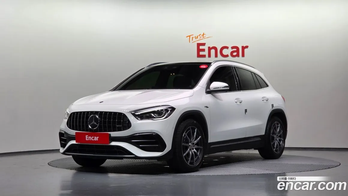 Mercedes-Benz GLA-Class — фото 1
