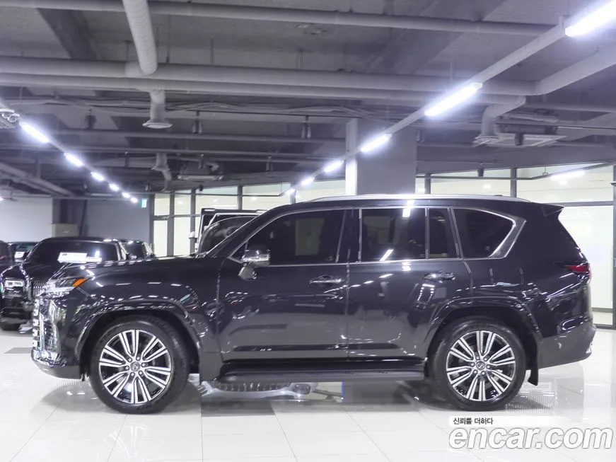 Lexus LX — фото 2