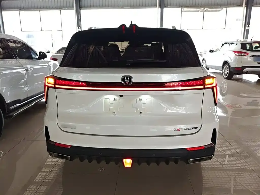 Changan CS75 PLUS — фото 6