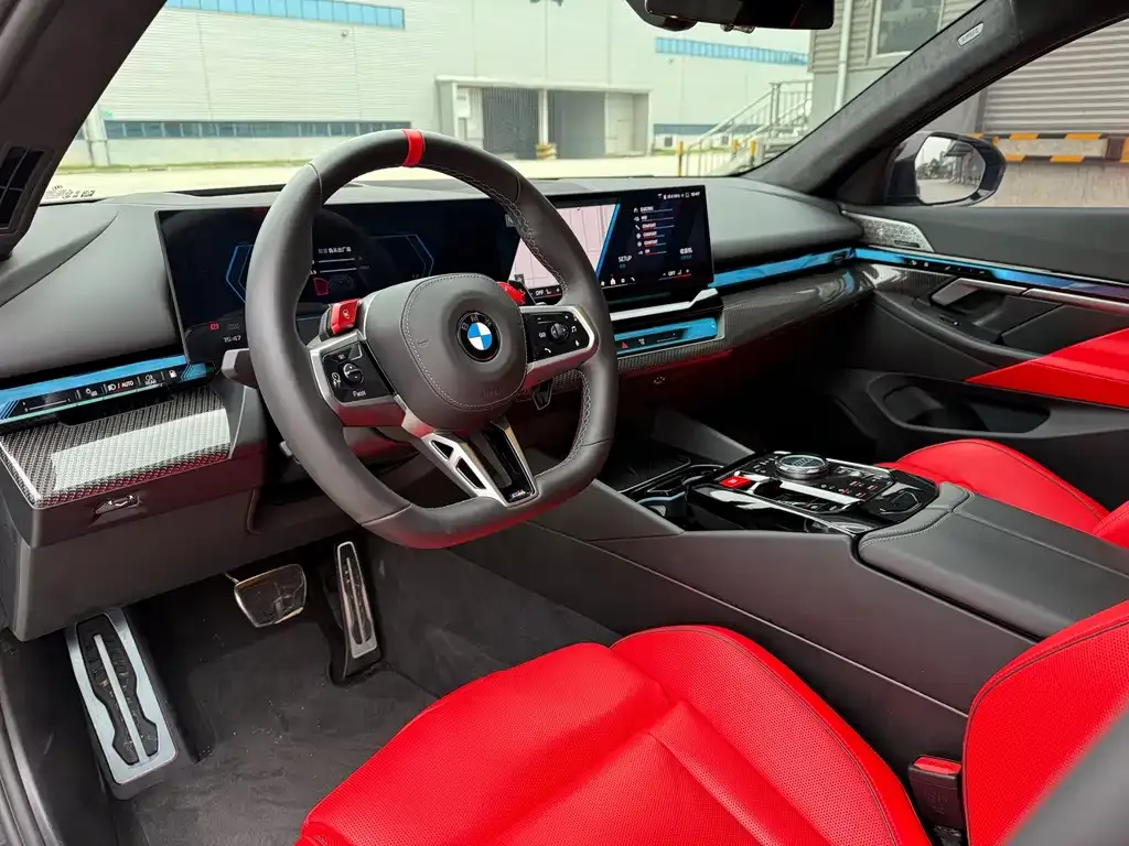 BMW M5 New Energy — фото 7