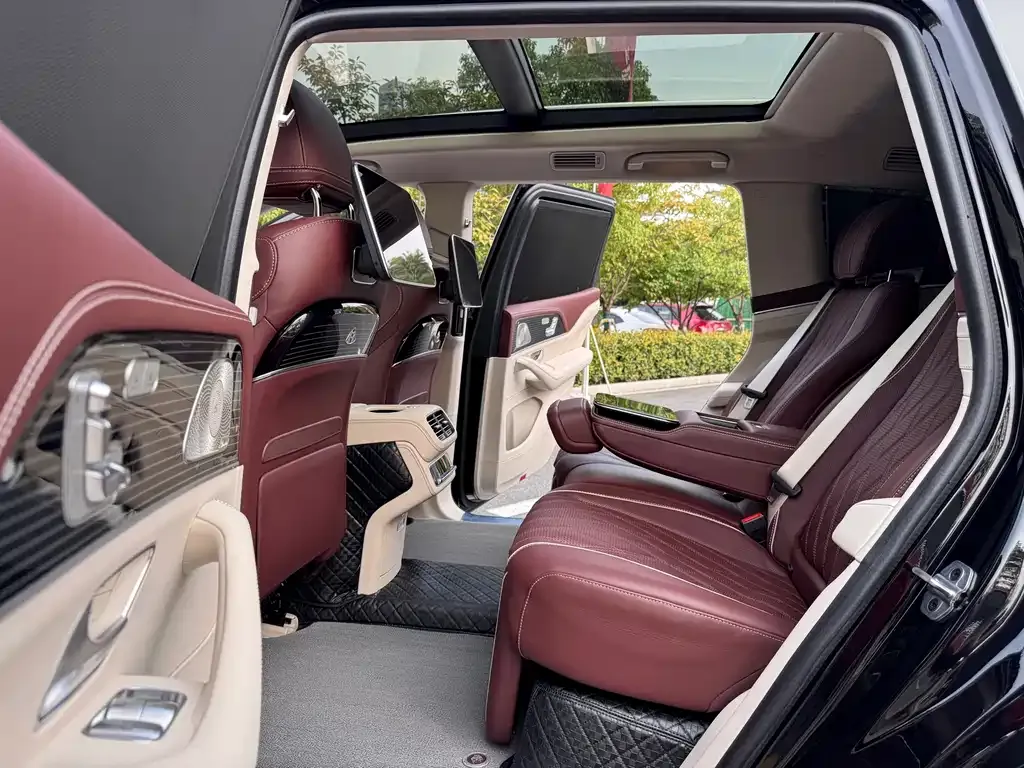 Mercedes-Benz GLS — фото 5