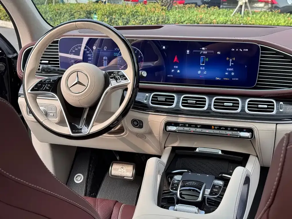Mercedes-Benz GLS — фото 9