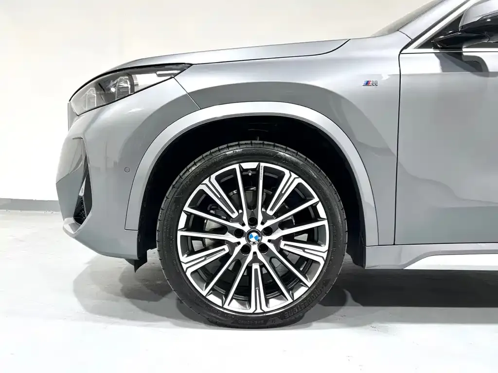 BMW X1 — фото 3
