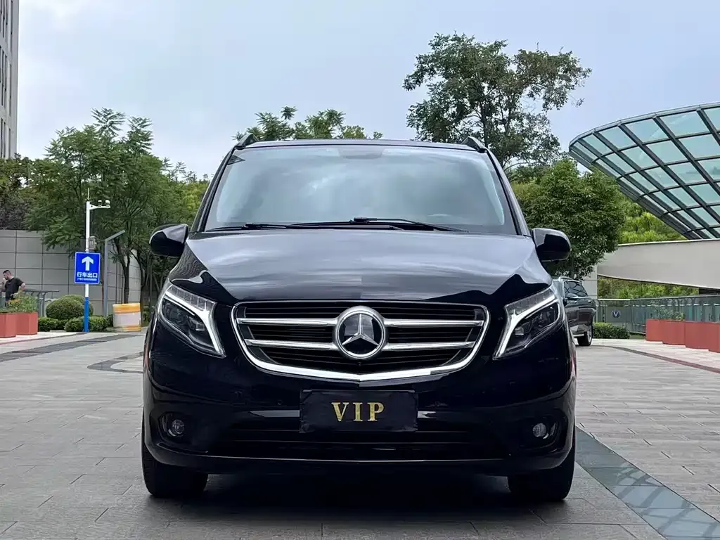 Mercedes-Benz Vito — фото 1
