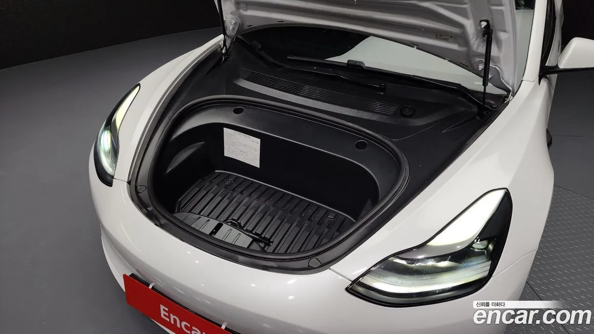Tesla Model 3 — фото 6