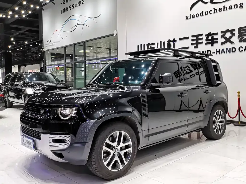 Land Rover Defender — фото 1