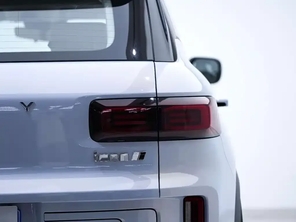 Geely Icon — фото 9
