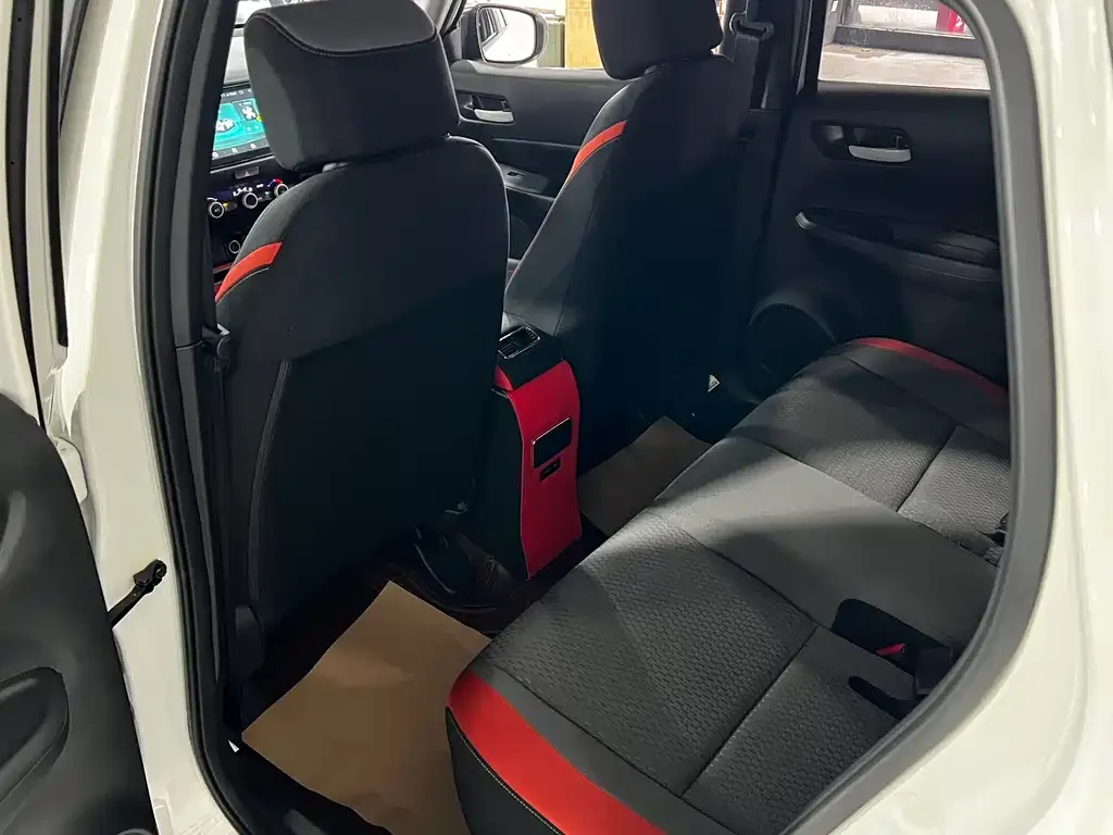 Honda Fit — фото 7